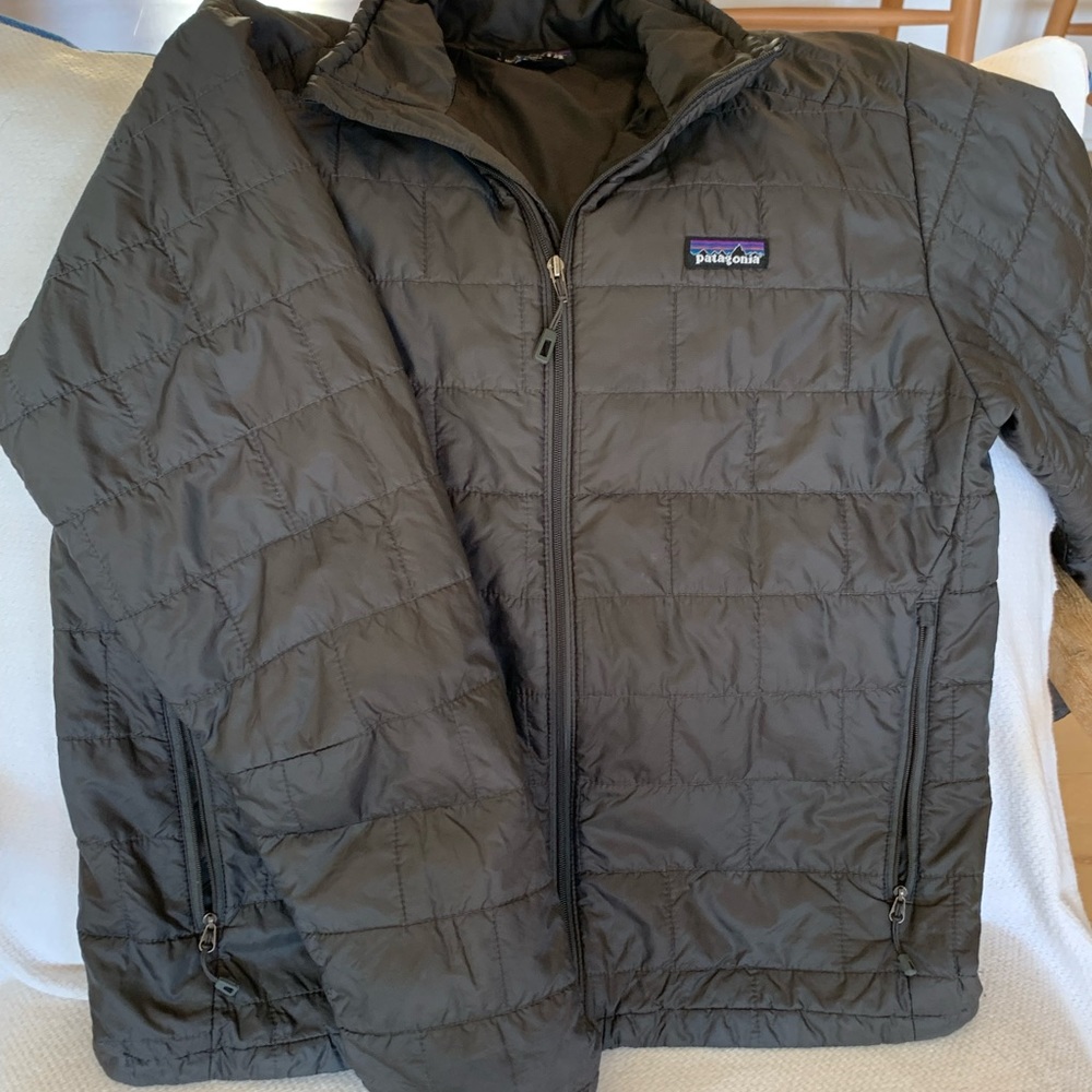 Patagonia nano puff grey